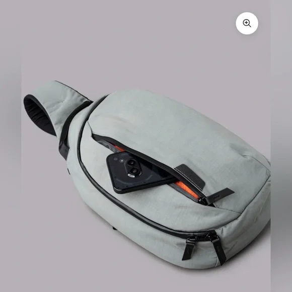 NWT Alpaka Gray Left Shoulder Metro Crossbody - Picture 2 of 12